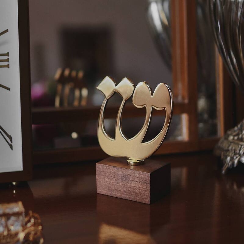 تندیس ق